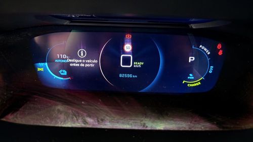 Peugeot e-2008 - Photo 23