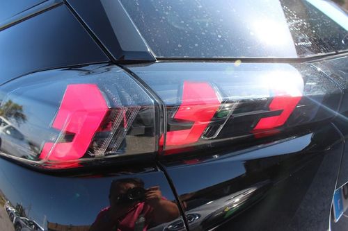 Peugeot e-2008 - Photo 12