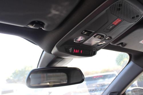 Peugeot e-2008 - Photo 17