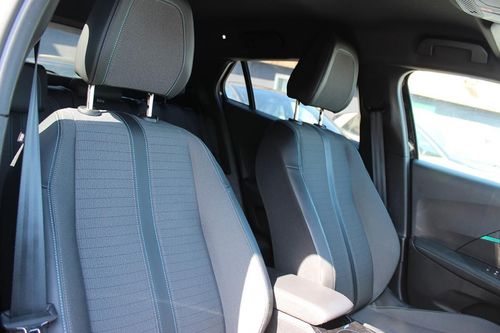 Peugeot e-2008 - Photo 20