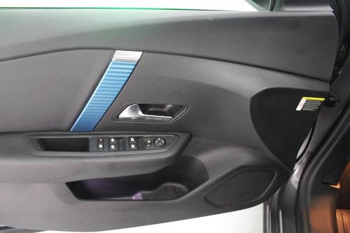 Citroen e-C4 - Photo 9