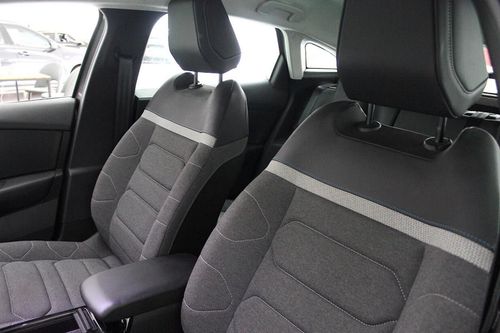 Citroen e-C4 - Photo 10