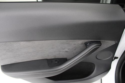 Tesla Model Y - Photo 11