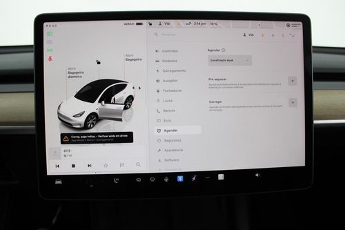 Tesla Model Y - Photo 18
