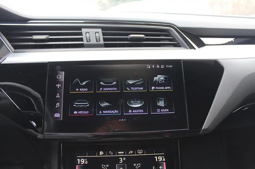 Audi e-tron - Photo 28