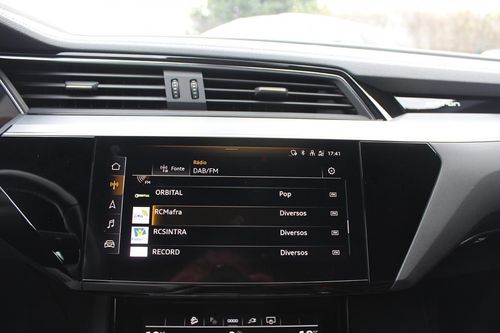 Audi e-tron - Photo 29
