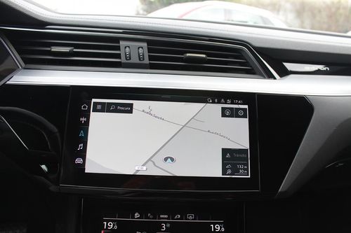 Audi e-tron - Photo 30