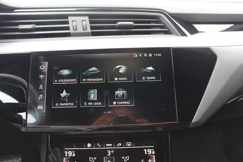 Audi e-tron - Photo 33