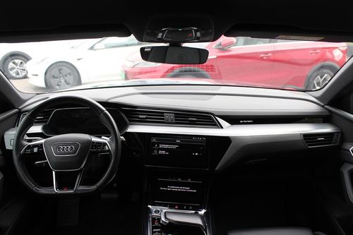 Audi e-tron - Photo 42