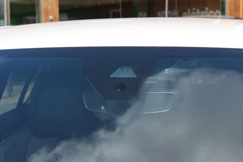 Peugeot e-208 - Photo 7