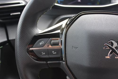 Peugeot e-208 - Photo 28