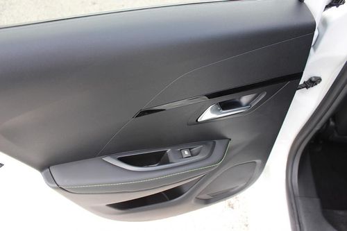 Peugeot e-208 - Photo 45
