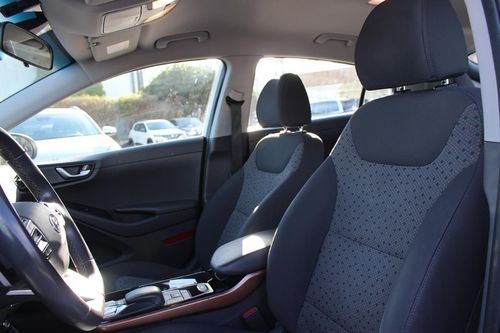 Hyundai Ioniq - Photo 24