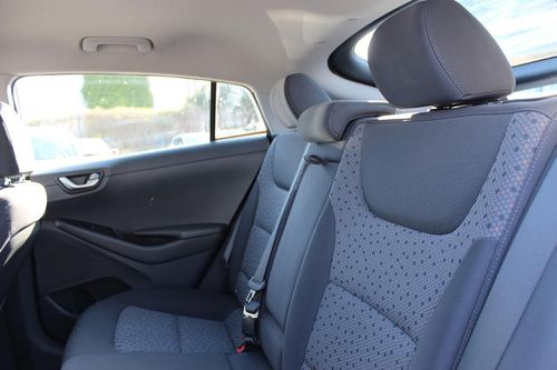 Hyundai Ioniq - Photo 26