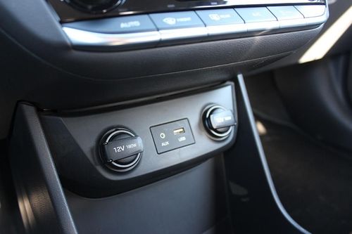 Hyundai Ioniq - Photo 40