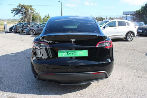 Tesla Model Y - Photo 10