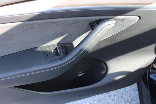 Tesla Model Y - Photo 14