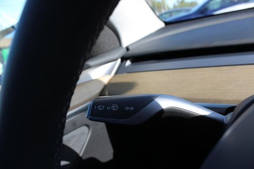 Tesla Model Y - Photo 22