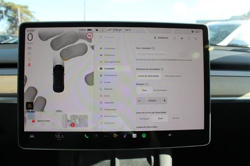Tesla Model Y - Photo 36