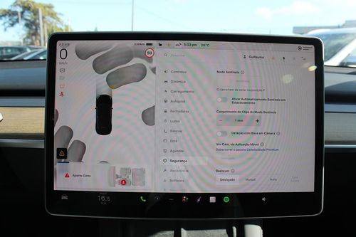 Tesla Model Y - Photo 43