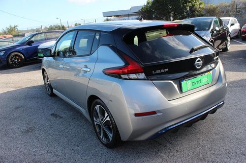 Nissan Leaf - Photo 8