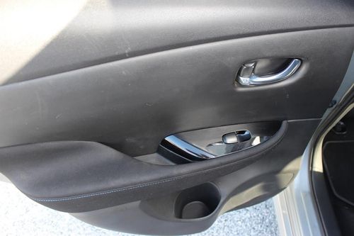 Nissan Leaf - Photo 32