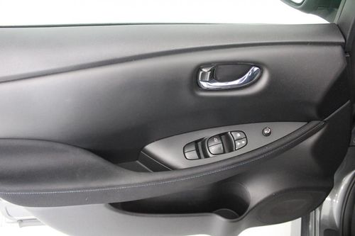 Nissan Leaf - Photo 8