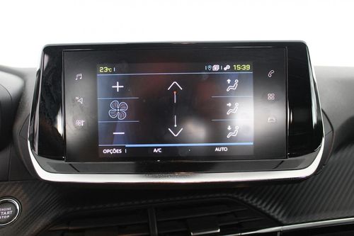 Peugeot e-2008 - Photo 24