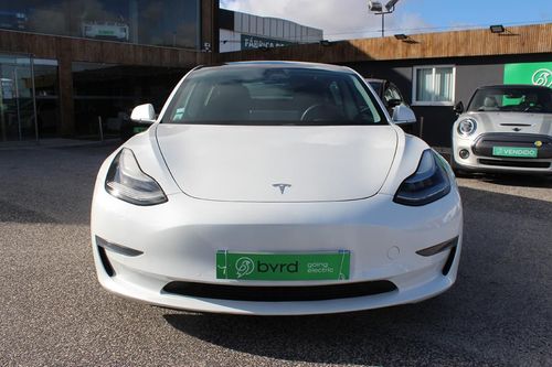 Tesla Model 3 - Photo 2