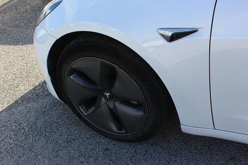 Tesla Model 3 - Photo 5