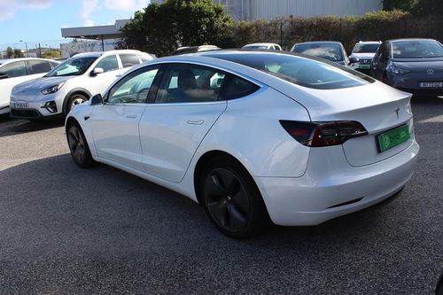 Tesla Model 3 - Photo 8