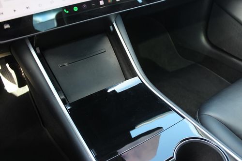 Tesla Model 3 - Photo 22