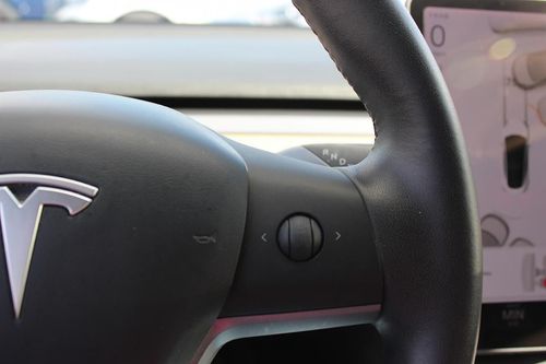 Tesla Model 3 - Photo 26