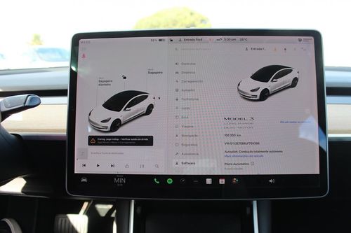Tesla Model 3 - Photo 33