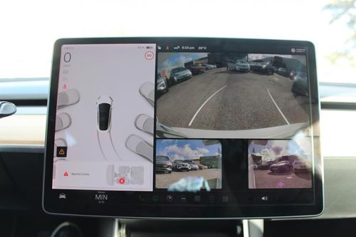Tesla Model 3 - Photo 35
