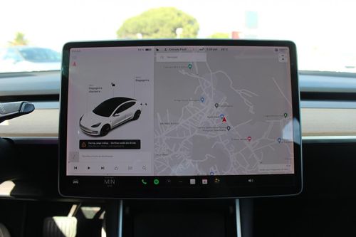 Tesla Model 3 - Photo 36