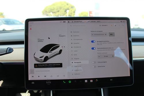 Tesla Model 3 - Photo 45