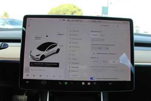 Tesla Model 3 - Photo 46