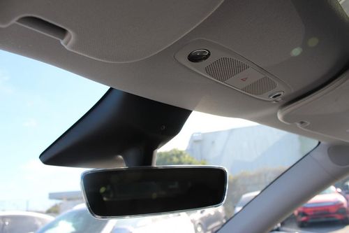 Tesla Model Y - Photo 27