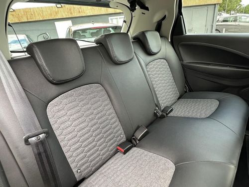 Renault Zoe - Photo 22