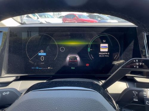 Renault Mégane E-Tech - Photo 23