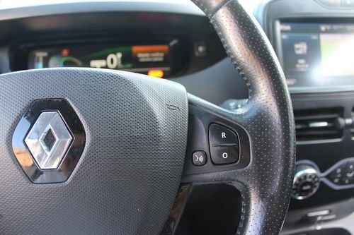 Renault Zoe - Photo 25