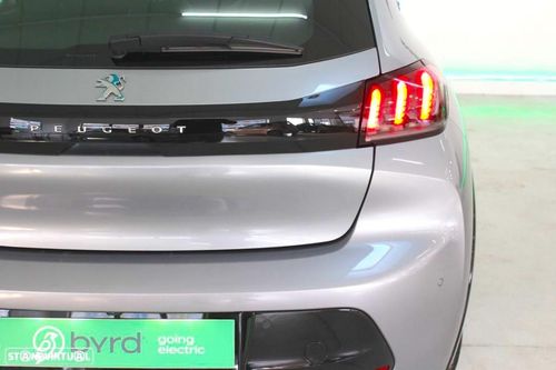 Peugeot e-208 - Photo 5