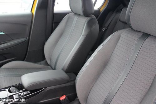 Peugeot e-208 - Photo 11