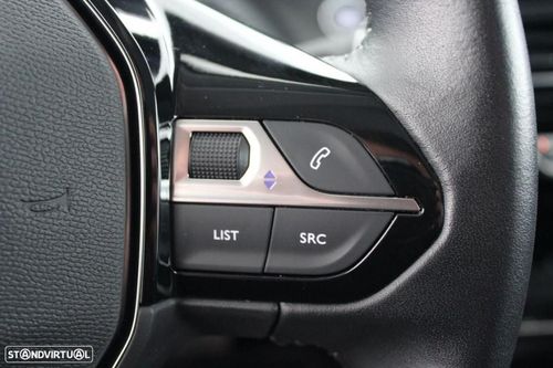Peugeot e-208 - Photo 14