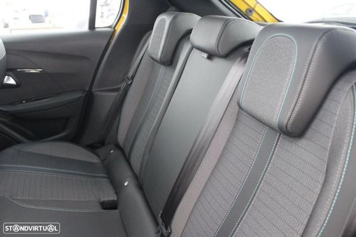 Peugeot e-208 - Photo 12