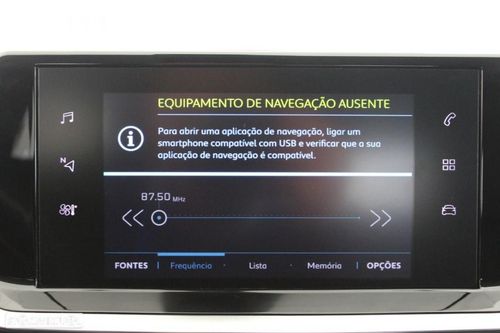Peugeot e-208 - Photo 22