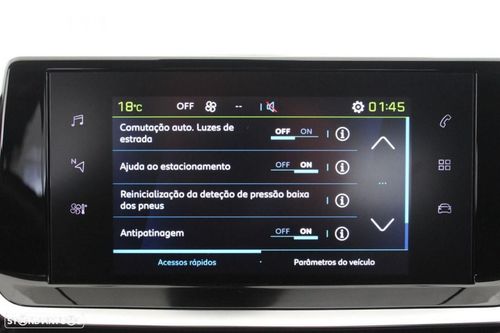Peugeot e-208 - Photo 24
