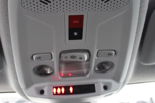 Peugeot e-208 - Photo 28
