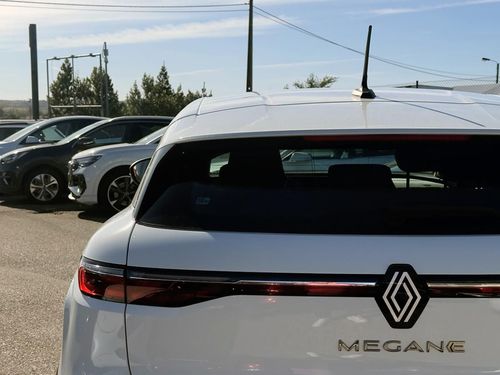 Renault Mégane E-Tech - Photo 8